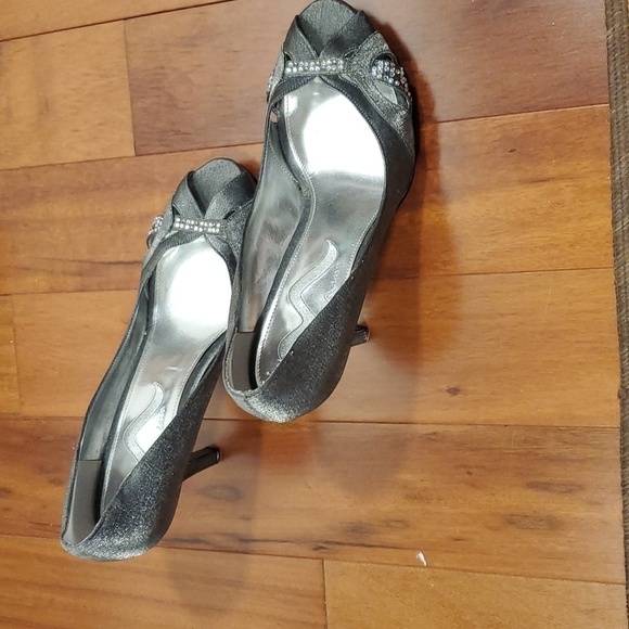 NINA Gray Peep Toe Platform Pumps Heels Shoes Women's 8.5 M - Picture 7 of 16